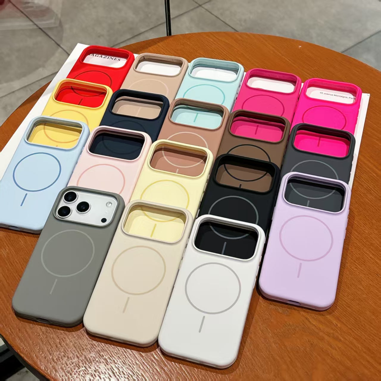 MAGSAFE series with smooth and soft edge protection